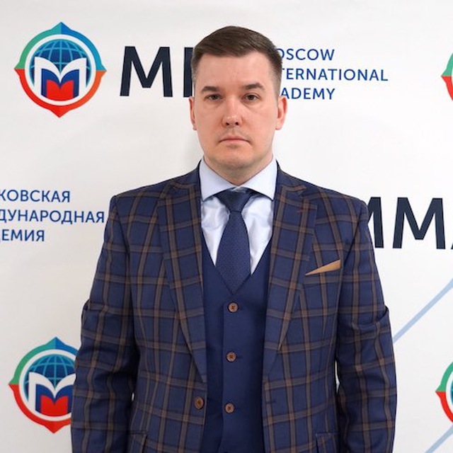 Белов Артем Евгеньевич