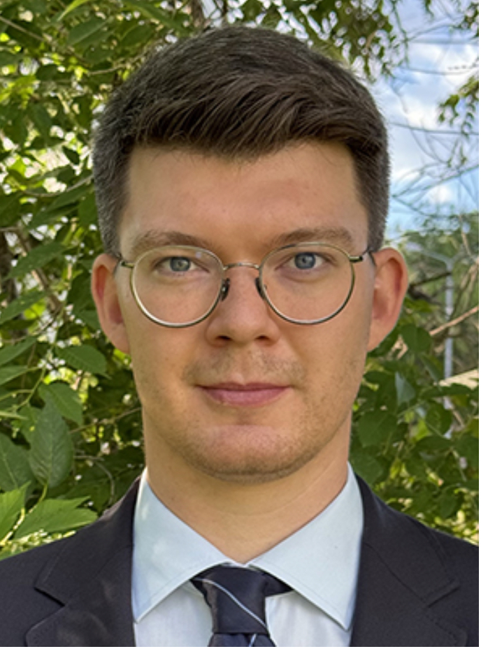 Тонков Дмитрий Евгеньевич
