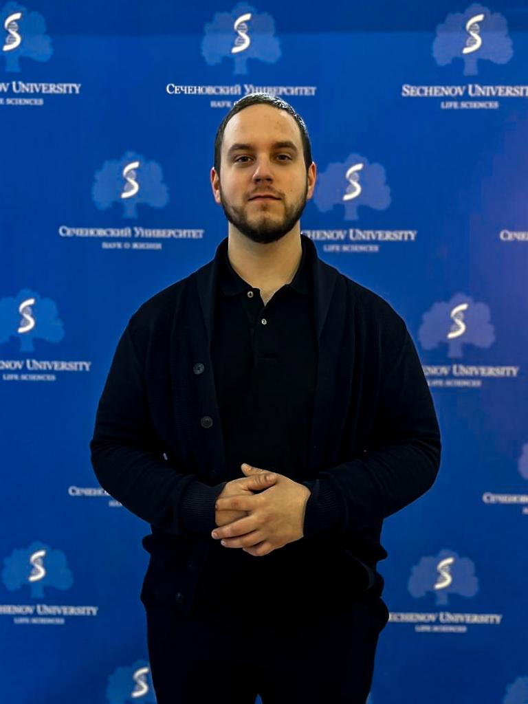 Леонов Дмитрий Сергеевич