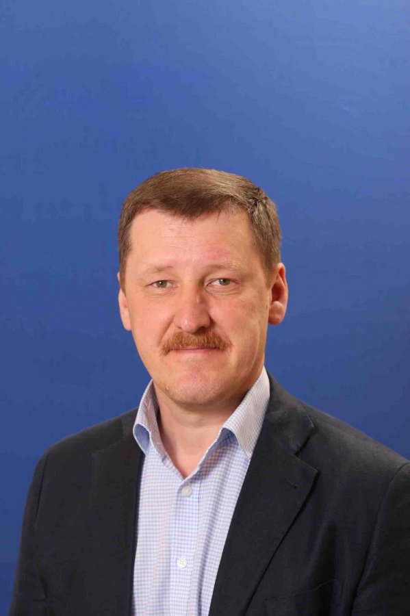 Непомнящий Олег Владимирович