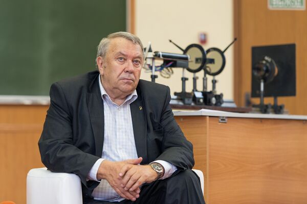 Фортов Владимир Евгеньевич