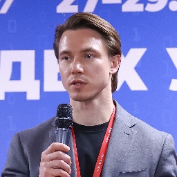 Колясников Максим Сергеевич