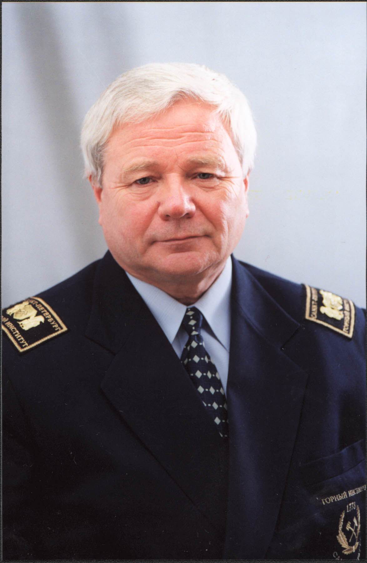 Сизяков Виктор Михайлович