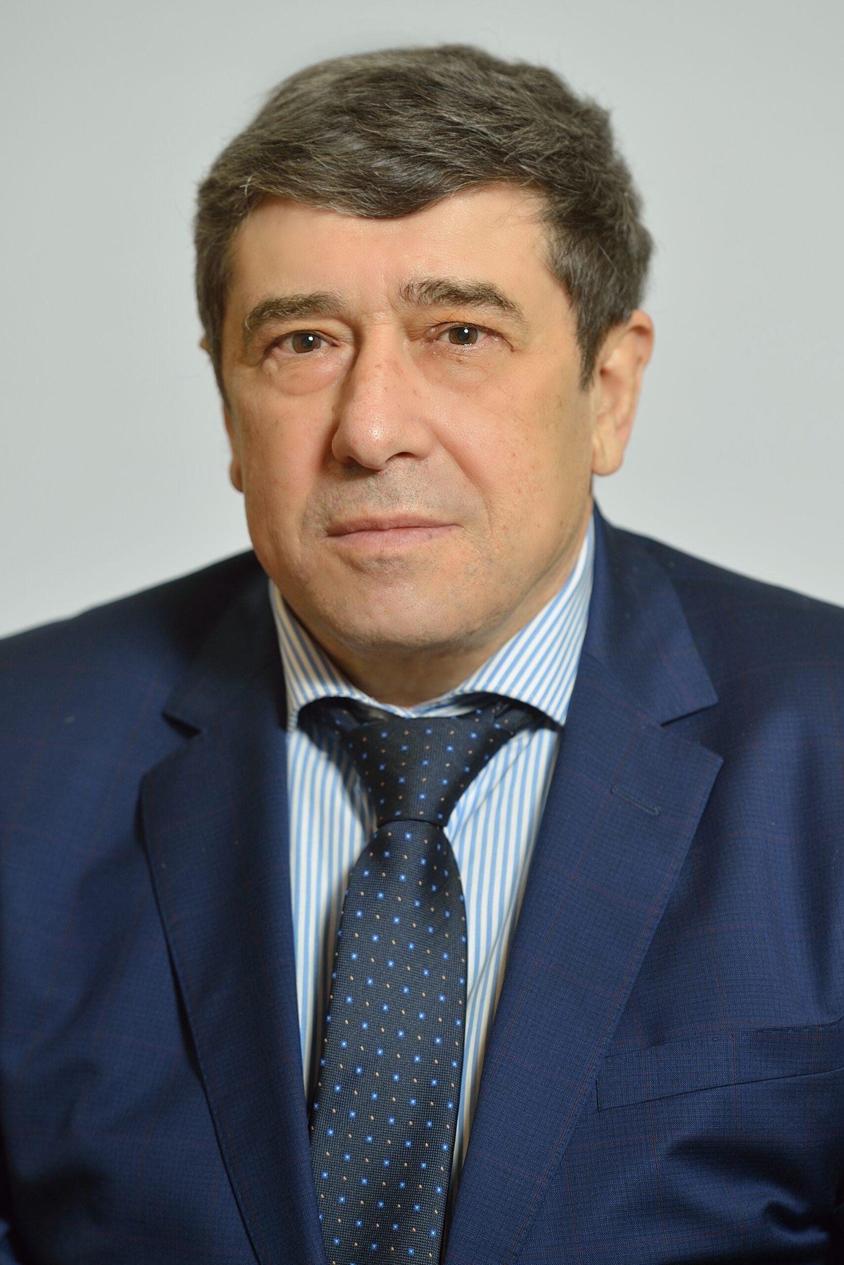 Савинов Геннадий Володарович