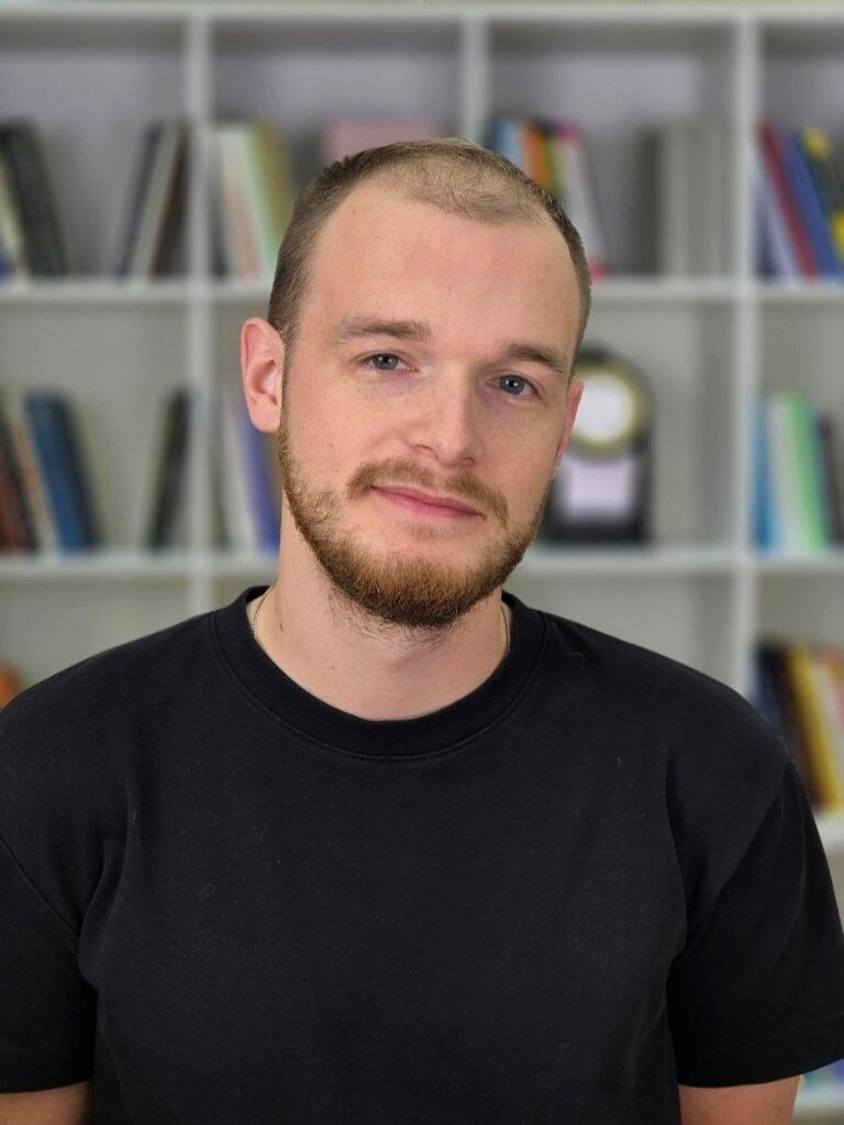 Семёнов Юрий Владиславович