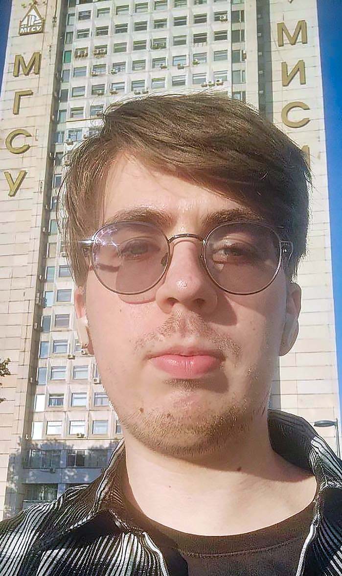 Гаряев Андрей Николаевич