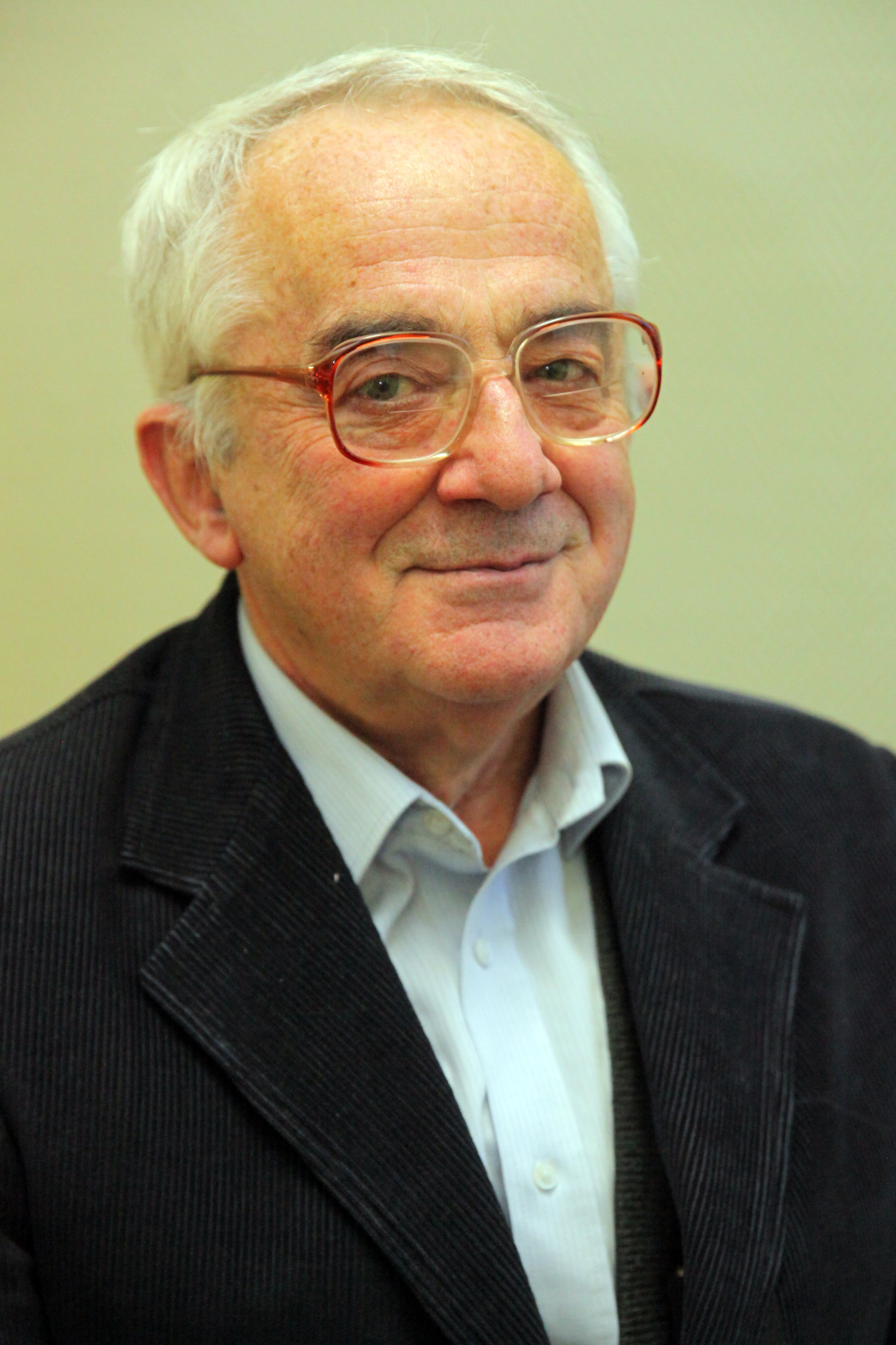 Казиев Гарри Захарович