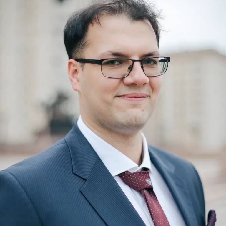 Ларионов Александр Витальевич