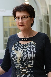 Толстова Эльвира Владимировна